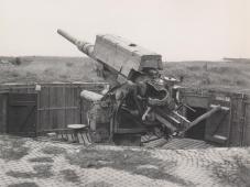Open geschutsopstelling met 8,8 cm Flak 37.
