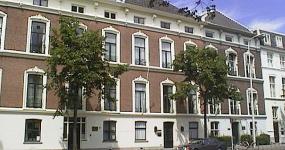 Javastraat 50 in het midden van de afbeelding