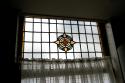 2e verdieping voorgevel met glas-in-lood bovenlicht