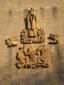 Relief boven de ingang van de kerk